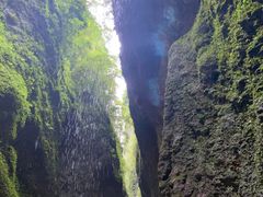 -龙水峡地缝景区