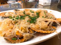 蒜蓉粉丝蒸扇贝-明记海鲜大排档(巽寮湾店)