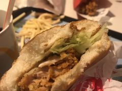 -麦当劳(汉口火车站候车室店)