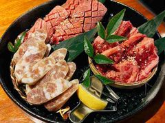 -肉魁屋·烧肉·烧鸟·酒场(高新店)