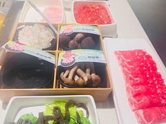 -海底捞火锅鲜切牛肉主题店(长寿路店)