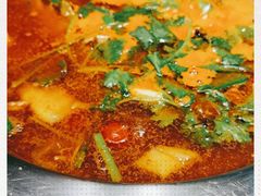 -野山舂·贵州现舂酸汤火锅(鸿通城店)