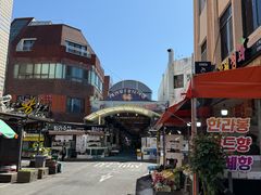 -西归浦每天偶来市场