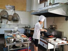自助取餐区-茅屋大酒店