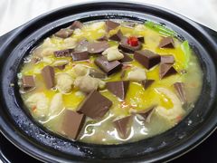 -牛头鱼庄·地道广西菜(鲁班店)