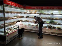 -牛華八婆火锅串串(南中环店)