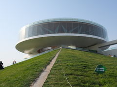 -郑东新区龙湖公共艺术中心