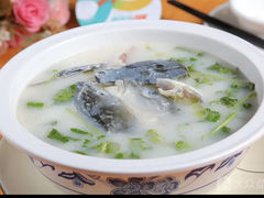 -美顺香食府鱼头老店(雪野湖店)
