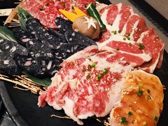 -山川小町·极番烧肉(新地假日广场店)