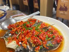 剁椒鱼头-辣得叫湘菜(四明店)