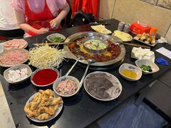 -洞亭火锅(防空洞总店)
