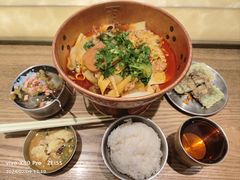 -成都你六姐·牛肉冒菜(城市集市合生汇店)