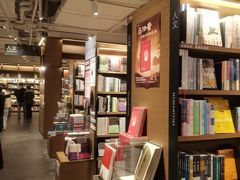 -茑屋书店(天目里店)