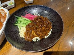 老北京炸酱面-北京老铺烤鸭(老城根店)