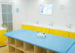 -马博士婴幼儿游泳馆(广安门旗舰店)