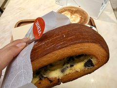 -VERIE BAKEHOUSE