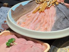 -旧街市鲜货老火锅(大光路店)