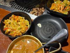 -肉甲韩国木炭烤肉(新壹街1店)
