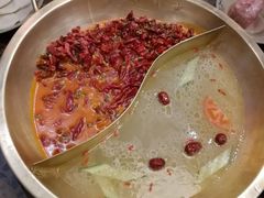 红白鸳鸯-小龙坎火锅(黄河店)