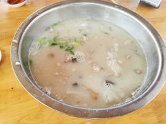 羊肉羊杂-野狗羊肉汤