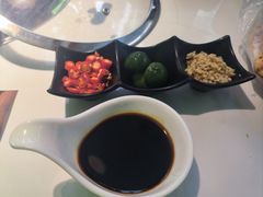 -洪氏嗨捞·广东猪肚鸡·椰子鸡火锅(西咸万象城店)