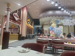 -奈尔宝家庭中心·亲子餐厅(鄞州万达店)