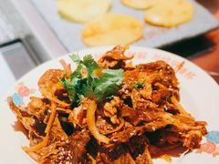 -张牌牌·东北烤肉小吃市集(金楠天街店)