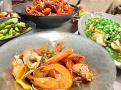 -巴厘龙虾·榜首油焖大虾(音乐学院·沿江酒馆店)