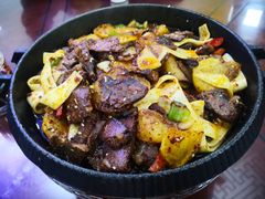 -撒拉人家.酸菜牦牛肉火锅