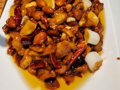 宫保鸡丁-夫妻肺片·中华老字号·正宗川菜(春熙路店)