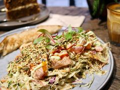 炙烤厚切三文鱼沙拉-O'mills Sourdough Bakery&Bistro(永嘉路店)