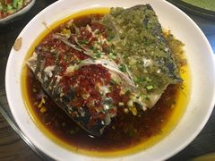 剁椒鱼头-钟掌勺忘不了地道湘菜(新天地假日广场店)