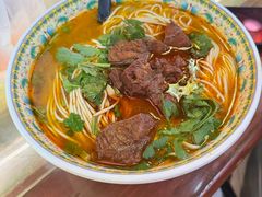 -金杨拉面王小吃面馆·牛三宝面·红烧牛肉粉