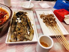 -阿楷·二十年烧烤宵夜·渔家小寨(达明店)
