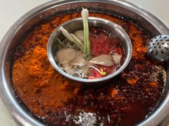 -岗上渣渣老火锅(两路口店)