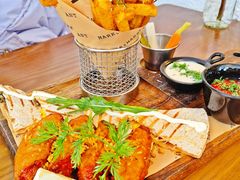 -Mark&Mars Restaurant