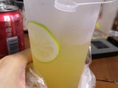 -金色麦甜糕点(面包.蛋糕.华苑店)
