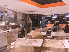 -新大咀港式茶餐厅(宝山万达店)