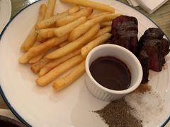 -羽深肉铺 Steak & Wine