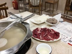 -粤潮牛肉火锅店(江南大道店)