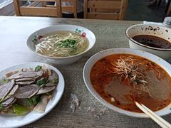 -正宗胖子抻面馆(岭东路店)