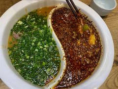鸳鸯水煮牛肉-成都吃客(九眼桥店)