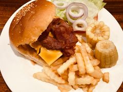培根牛肉起司漢堡-第五季牛排·酒吧(金山工业区店)