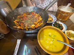 -富正毅三下锅·湘西韵味(天门山索道店)