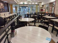 大堂-康师傅私房牛肉面(马泉营奥莱店)