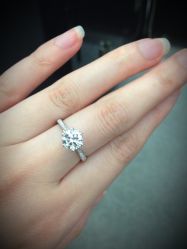 -威德钻石-克拉钻大本营(南京东路店)