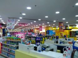 -玩具反斗城(正大广场店)