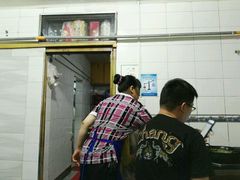 -石灰市毛记烧鸡公(解放碑店)