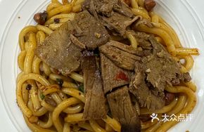 Spicy Beef Jerky with Thick Noodles