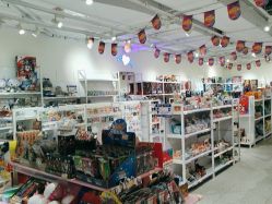 -嗨本可潮玩仓(大兴大悦春风里店)